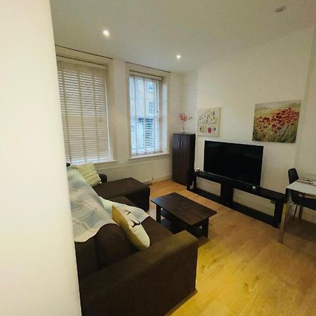 Amazing 2 Bedroom Apartment Londres Extérieur photo