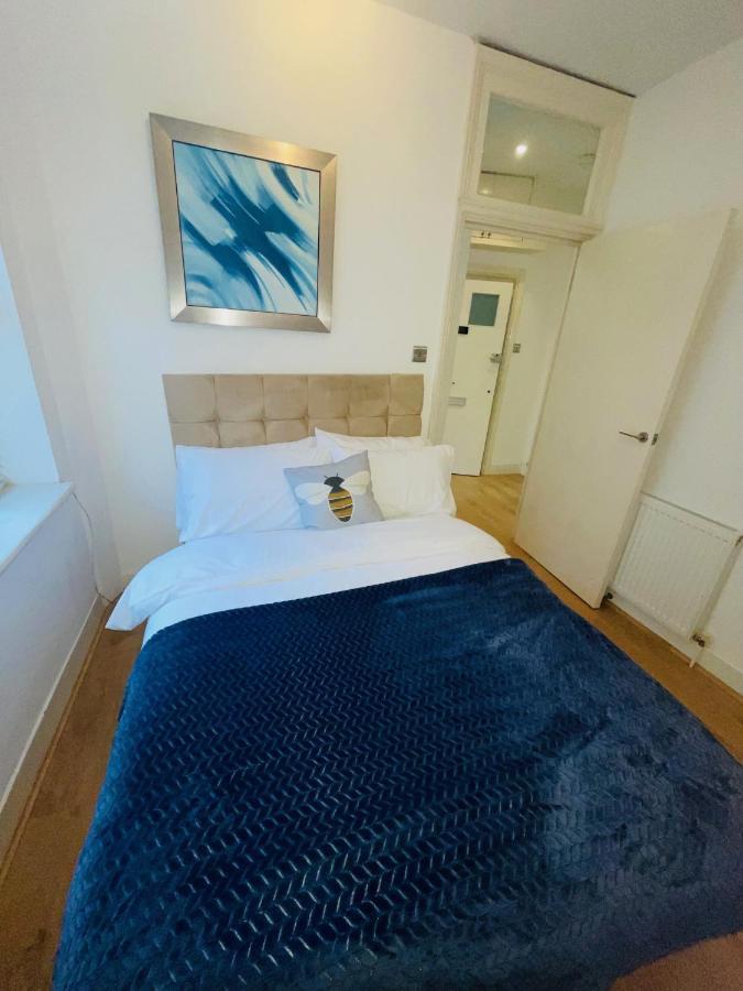 Amazing 2 Bedroom Apartment Londres Extérieur photo
