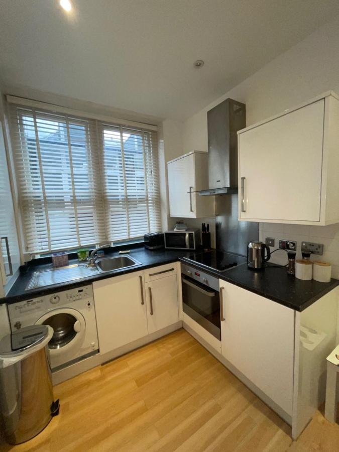 Amazing 2 Bedroom Apartment Londres Extérieur photo