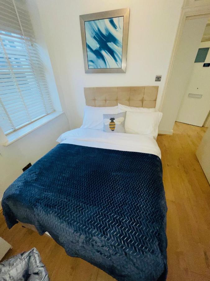 Amazing 2 Bedroom Apartment Londres Extérieur photo