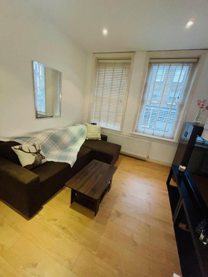 Amazing 2 Bedroom Apartment Londres Extérieur photo